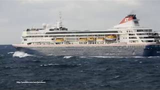 Cruise Ship BRAEMAR leaving A Coruna [upl. by Prudhoe627]