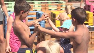 Camping Altomincio Family Park  Eurocamp campingvakanties [upl. by Kenlee196]