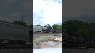 Trio Force Extremely LOUD HORN quotstrollin thru downtownquot Norfolk Southern 4622 led 153 rider22 [upl. by Anderea]