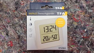 TFA Dostmann Digitales ThermoHygrometer mit Alarm Uhrzeit Datum Luftfeuchtemesser u Thermometer [upl. by Ettenay132]