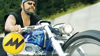 Reportage So entsteht ein Custom Bike Motorvision begleitet [upl. by Aleemaj]