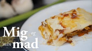 Italiensk lasagne opskrift  klassisk og skøn  Stonemuse [upl. by Evilo524]