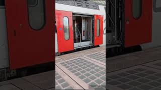 SNCBNMBS M7 closing doors LiègeGuillemains [upl. by Nwahsd255]