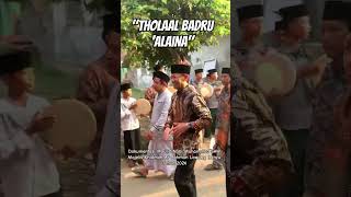 quotTholaal Badru Alainaquot  Kedatangan Bpk Karna Sobahi  Dalam Rangka Muludan  shortvideo hadroh [upl. by Ermeena18]