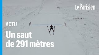 Ce Japonais pulvérise le record du monde de saut à ski en planant sur 291 mètres [upl. by Nnawtna]