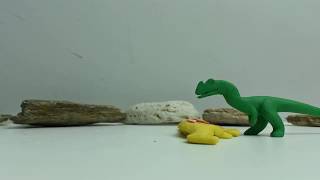 ceratosaurus vs utahraptor  clay dinosaurs [upl. by Rosemonde]