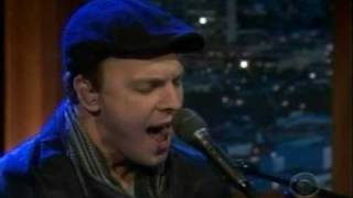 Gavin DeGraw performing Dancing Shoes on Craig Ferguson 61609 [upl. by Aelanej750]