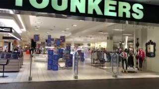 Store Tour Younkers  Valley West Mall WDM IA STORE CLOSED 82918 [upl. by Hayton]