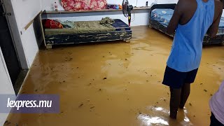 Les Seychelles en état durgence après une explosion et des inondations [upl. by Shaver]