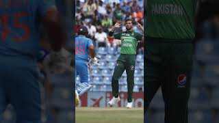 How Shaheen Shah Afridi beautifully set up Rohit Sharma Shorts [upl. by Elatnahs]