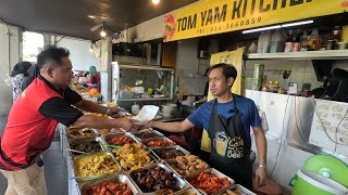 Kota Kinabalu KARAMUNSING COMPLEX lunch hour foodhunting😋Cari makan gais [upl. by Circosta]