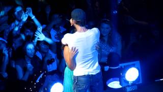 Enrique Iglesias singing quotHeroquot in Dallas TX [upl. by Aicilf]