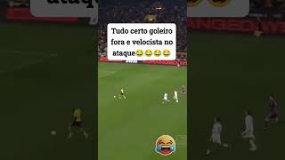 Tudo certo goleiro velocista no ataque 🤣🤣🤣🤣🤣 naoflopa futebol engraçado [upl. by Titus]