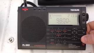 Tecsun PL880 vs PL660 AM shortwave [upl. by Ynnaj691]