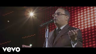 Gilberto Santa Rosa  Conciencia En Vivo [upl. by Hardden284]