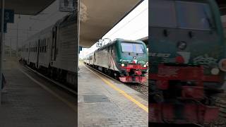 REG 2302 Di Trenord con E464012 carrozze MDVC e pilotina “mazinga” in arrivo a Pavia 18092024 [upl. by Hollington208]