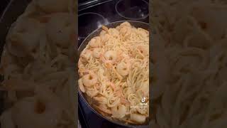 Shrimp Alfredo pasta 😋 [upl. by Jenette]