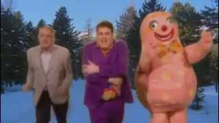 Is This The Way To Amarillo  Tony Christie Feat Peter Kay  Comic Relief 2005 [upl. by Ahsienahs]