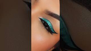 Ocean 🌊 🪸 eyes makeup look trending makeuptutorial makeuplook eyeliner viralreels [upl. by Olin341]