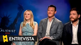 Entrevista a Dakota Fanning Luke Evans y Daniel Brühl El Alienista [upl. by Derag12]