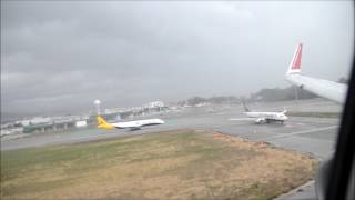 Boeing 737 extremly hard landing at Malaga airport [upl. by Jard]