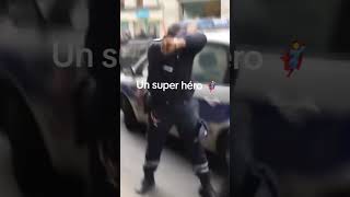 Les policiers sont des super héros 2 [upl. by Je]