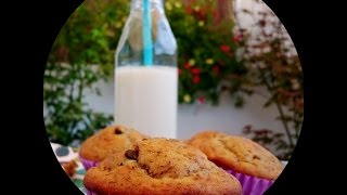 Receta Muffins de Plátano Chocolate y Nueces Más que deliciosos [upl. by Carolin]