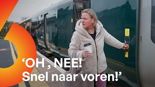 TOTALE PANIEK Erica VERGEET KOFFER in TREIN  Kerst met de familie Meiland [upl. by Leahsim350]