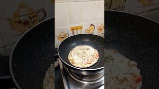 Kadhai mein Pizza banane ki aasan recipeshortsytshorts youtubeshorts [upl. by Annaigroeg]