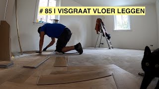 VISGRAAT PVC VLOER LEGGEN  Daar komt de keuken  KLUSVROUW 85 [upl. by Ylsew433]