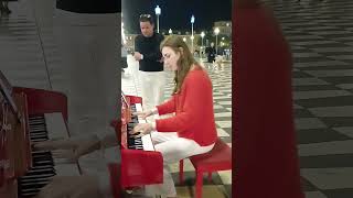 Cette Musique Est Magique  Einaudi piano pianiste streetmusicians streetpiano streetmusic [upl. by Mohun767]