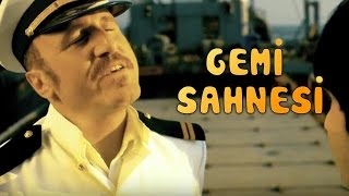 Gemi Sahnesi  Kutsal Damacana Türk Komedi Filmi [upl. by Ahsel55]