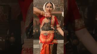 madhuri dixit 4k reels balan vidya bhoolbhulaiyaa3 short amijetomar explore madhuridixt yt [upl. by Mongeau]