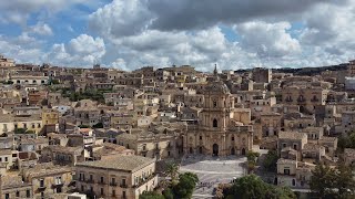 Modica e il Duomo di San Giorgio Ragusa in 4K  DJI Mini2 [upl. by Cottrell]