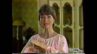 1983 Porcelana Fade Cream quotHelen get Porcelana it worksquot TV Commercial [upl. by Birch886]