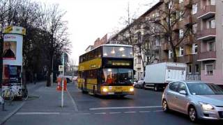 Die drei BCTDoppeldecker 3678 3679 und 3704 treffen sich auf der Linie M29 in BerlinKreuzberg [upl. by Ajuna]