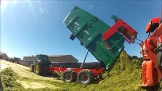 DEGUILLAUME benne BL155D ensilage dherbe [upl. by Odlanar294]