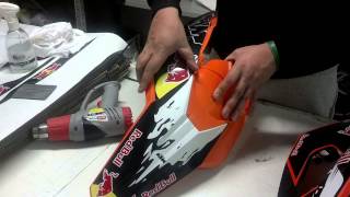 2 parte applicazione posa adesivi stickers cast freebubble moto emanuel e co [upl. by Pega]