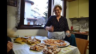 LE CHIACCHIERE  RICETTE DELLA NONNA MARIA [upl. by Llenod]