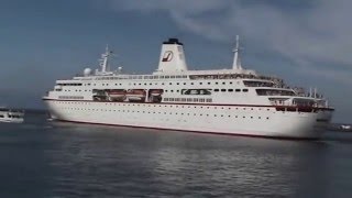 Cruise ship MS Deutschland auslaufend RostockWarnemuende [upl. by Krm]