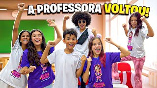 OS ALUNOS FIZERAM A ANTIGA PROFESSORA VOLTAR EM UM DIA DE PROVA NA ESCOLAJéssica Sousa e Família [upl. by Stacee]