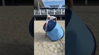 Strandmuschel zusammenlegen  So einfach geht‘s How to fold a pop up beach tent [upl. by Andie296]