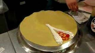 How to Make a Japanese Crepe [upl. by Kalam596]