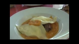 Cassatelle con ricotta in brodo di manzo [upl. by Shane]