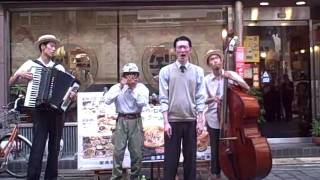 東京大衆歌謡楽団 Tokyo Popular Song Orchestra  Asakusa Tokyo  2009 [upl. by Goldia]