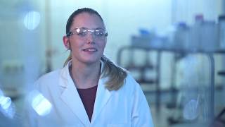 Ausbildung Chemielaborant mwd  Interview  Beruf  Karriere [upl. by Hadeis]