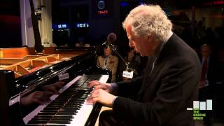 András Schiff Plays Bach Chromatic Fantasy and Fugue in D Minor BWV 903 [upl. by Vallonia]