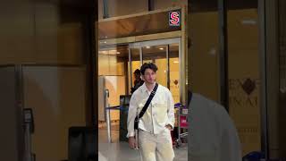 Nick Jonas Lands In Mumbai Fans Say Jiju Aagaye  Priyanka Chopra Jonas  N18S Shorts News18 [upl. by Galan484]