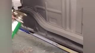 Escort mk1 floor spraying stone chip under seal [upl. by Pru]