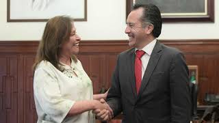 Cuitláhuac García recibe a la gobernadora electa Rocío Nahle en Palacio de Gobierno [upl. by Ahsekyw]